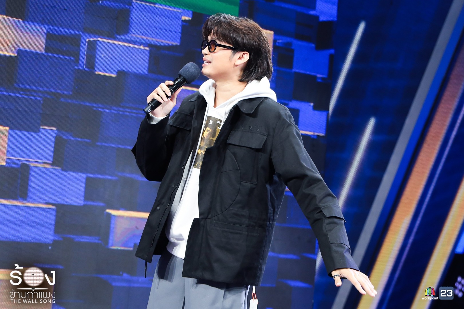 นนท์ ธนนท์ 