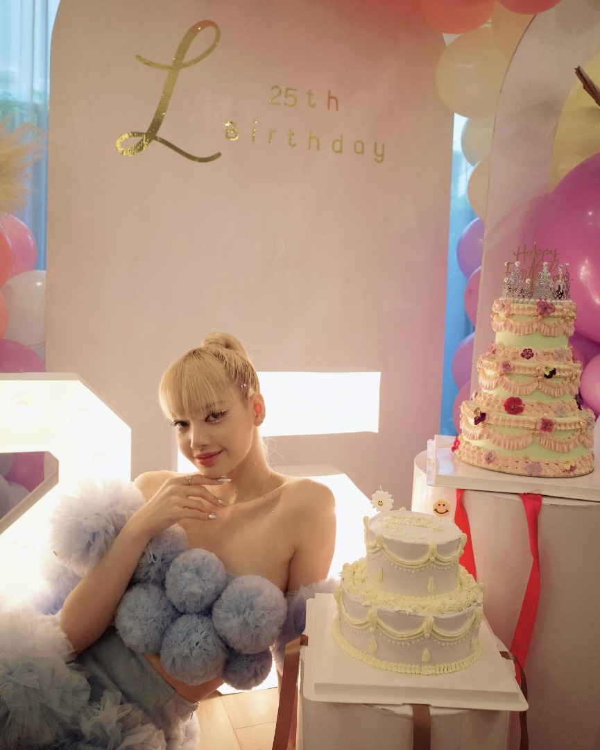 LISA BLACKPINK ลิซ่า แบล็กพิงค์