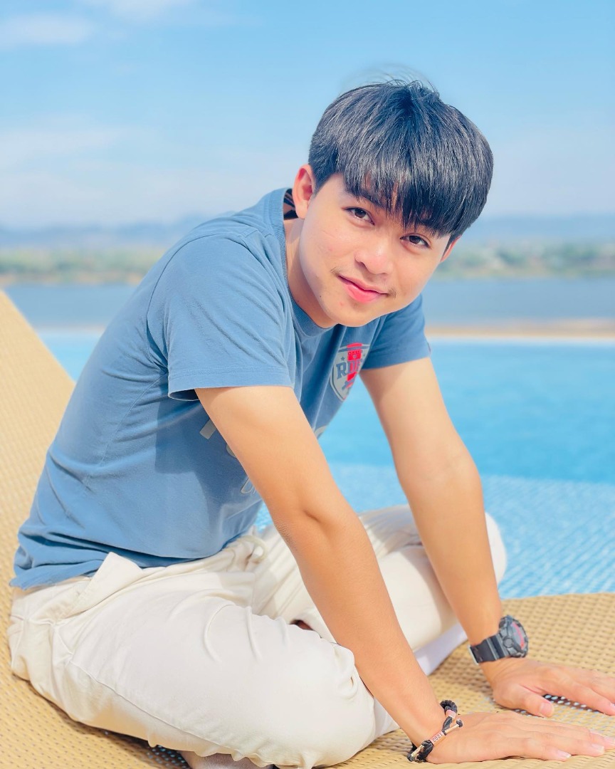 รุ่ง นครพนม