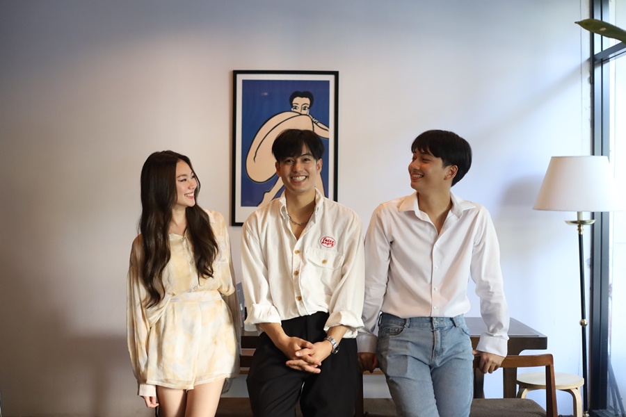 “Only Friend" - เอย ธนพรรษ์