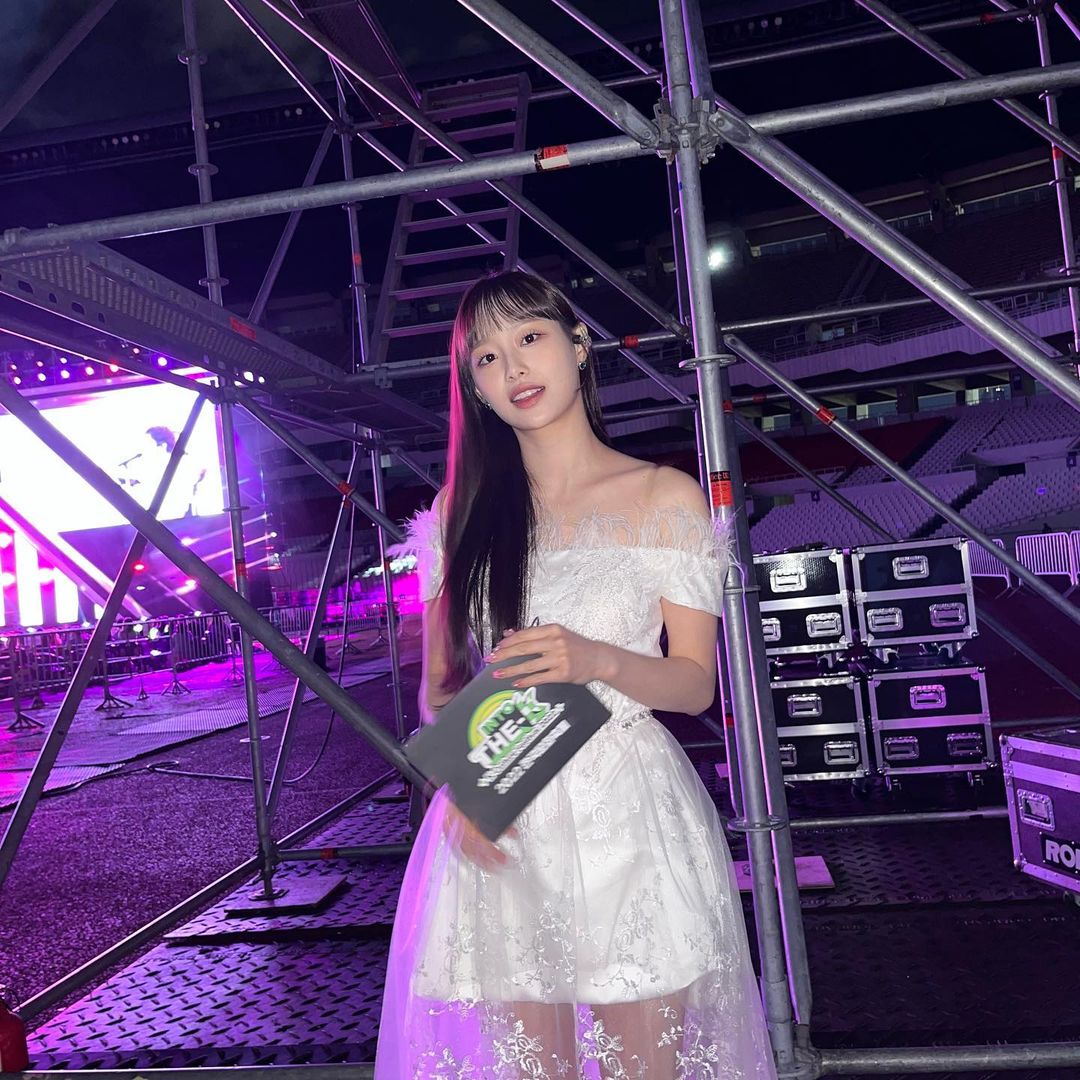 ชยู Chuu LOONA