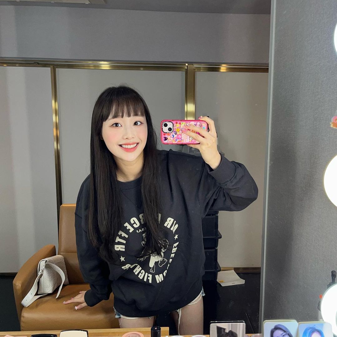 ชยู Chuu LOONA