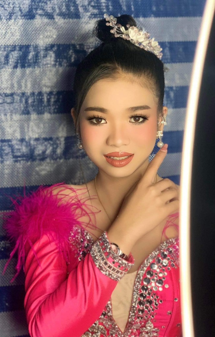 อุ๋งอิ๋ง เพชรบ้านแพง 