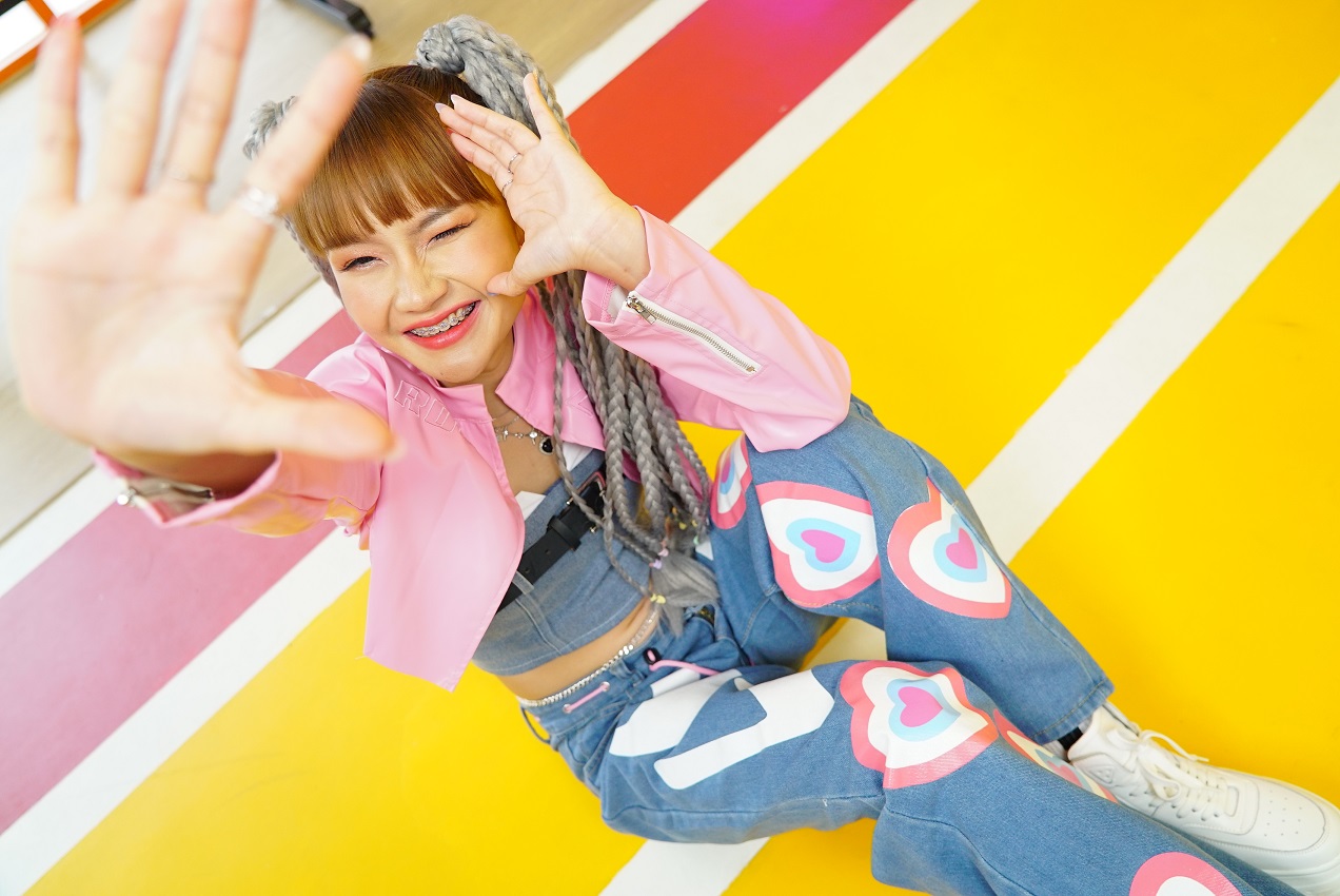 อายจิงจิง