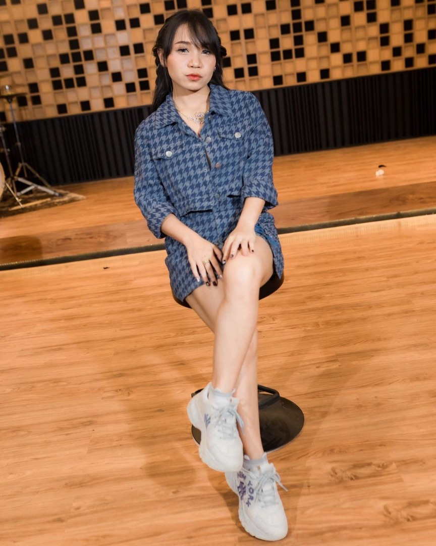 ลิลลี่ ได้หมดถ้าสดชื่น 