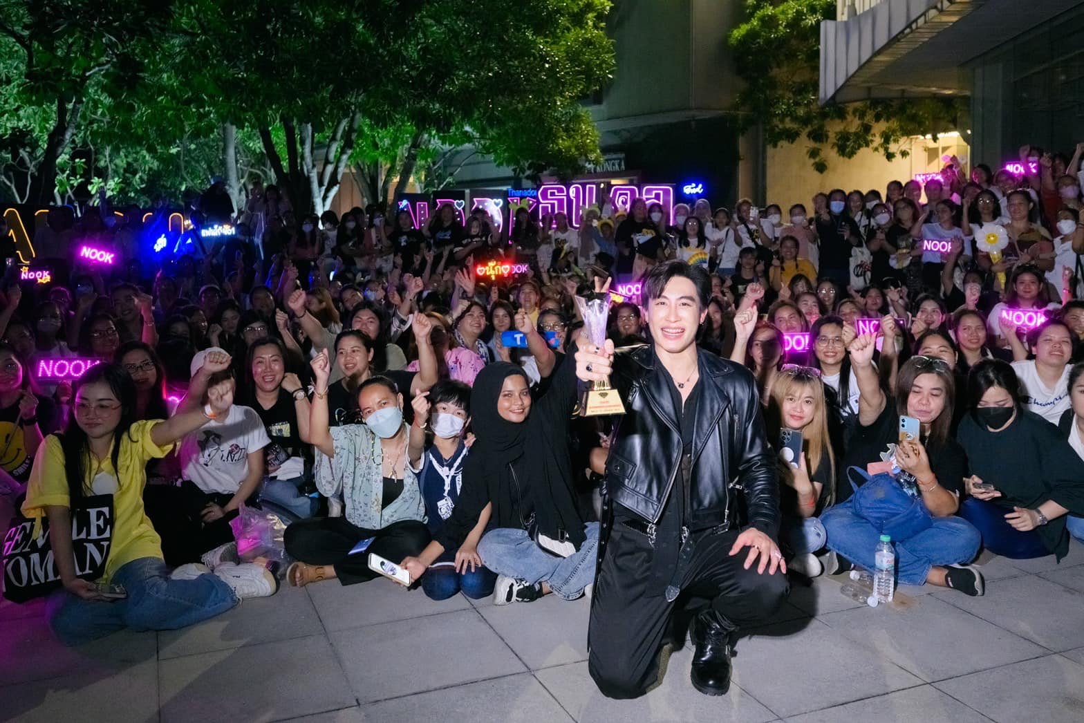 นุ๊ก ธนดล