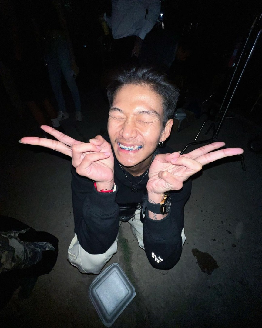 เม้ก อภิสิทธิ์ 