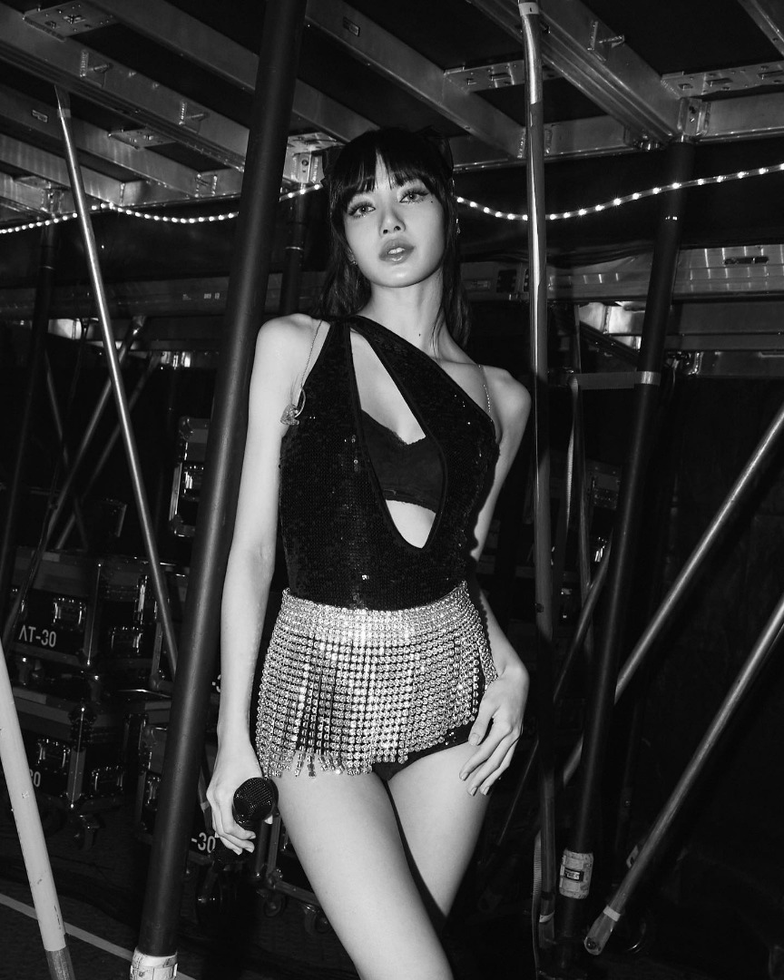 ลิซ่า LISA BLACKPINK