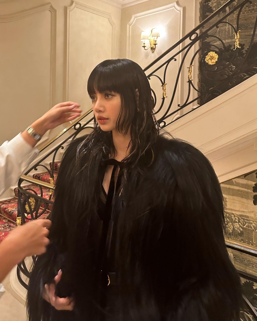 ลิซ่า LISA BLACKPINK