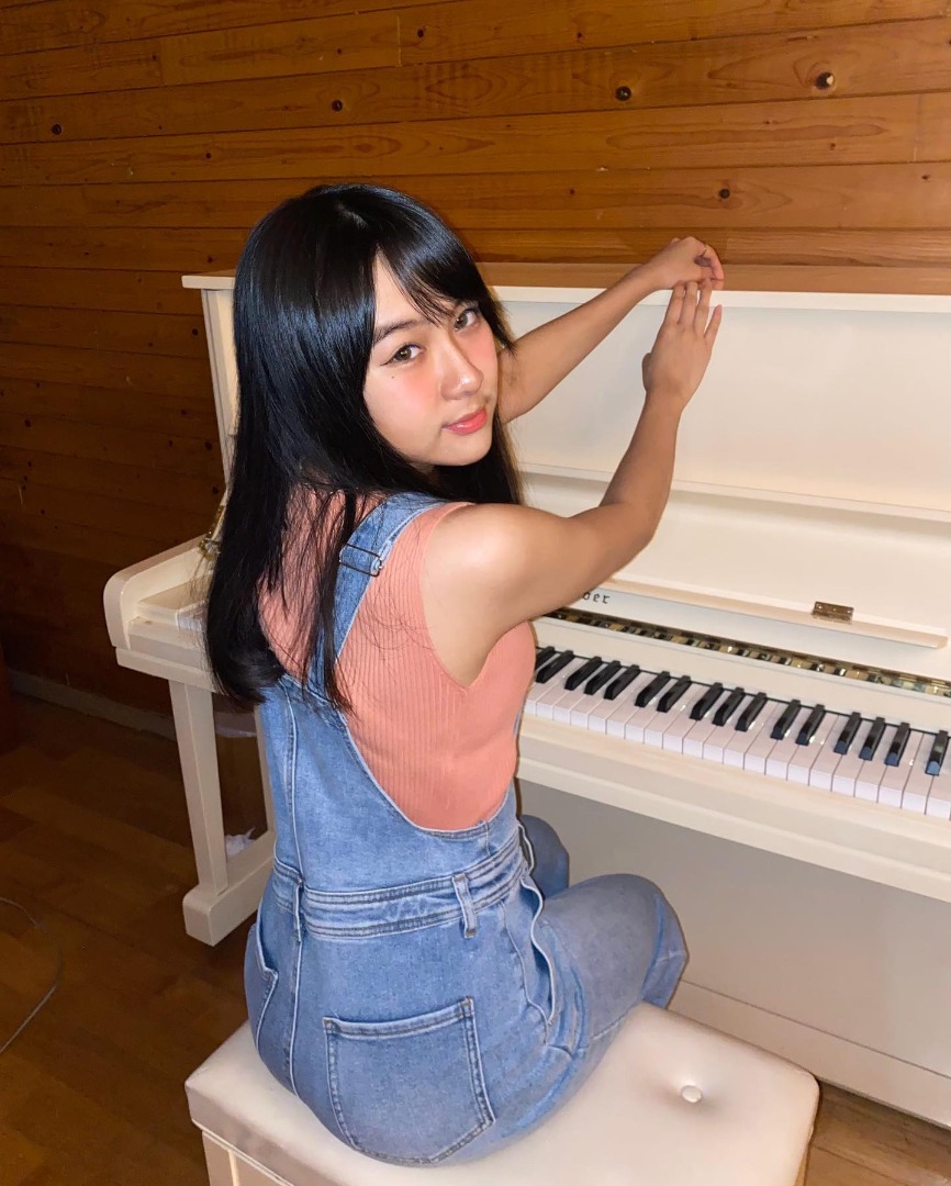 ขมิ้น กิ่งศักดิ์