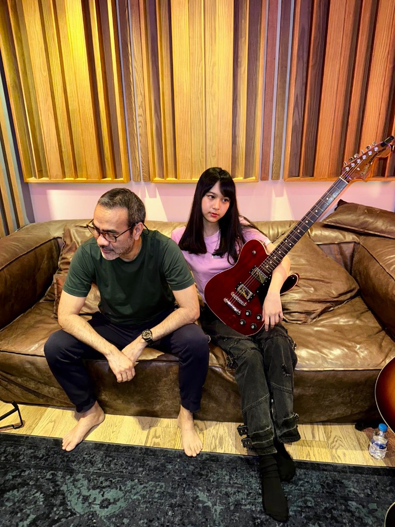 ขมิ้น กิ่งศักดิ์