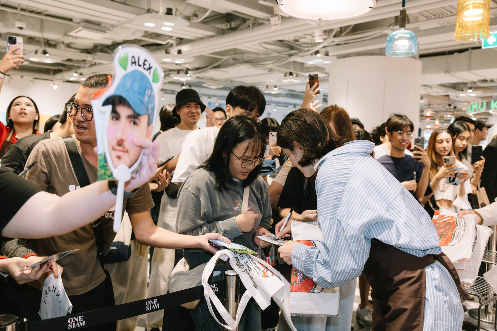 Valley x Cha Tra Mue