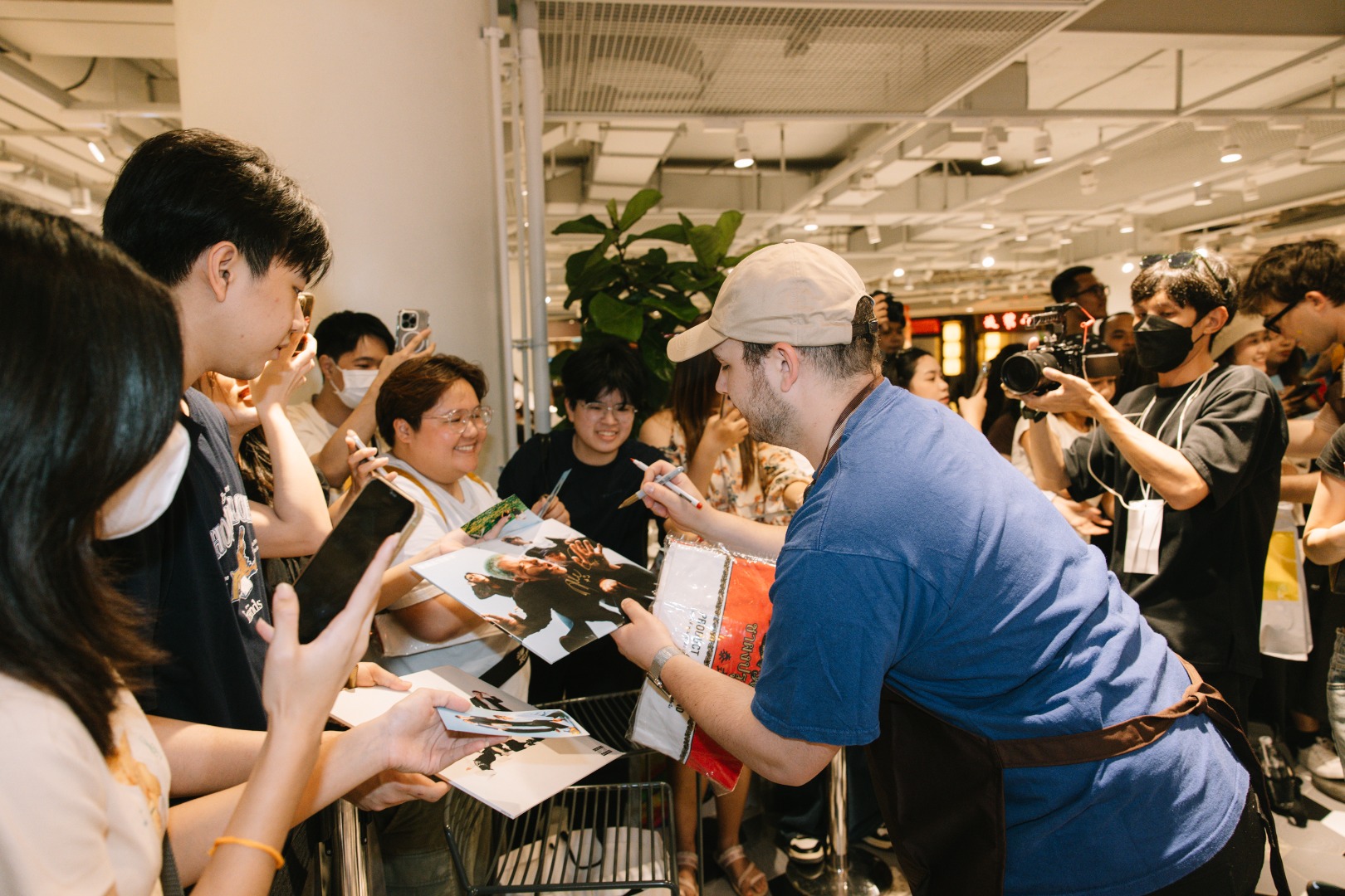 Valley x Cha Tra Mue