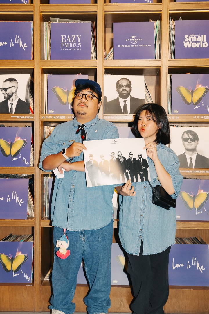 Maroon 5 : Love Is Like Album Listening Session