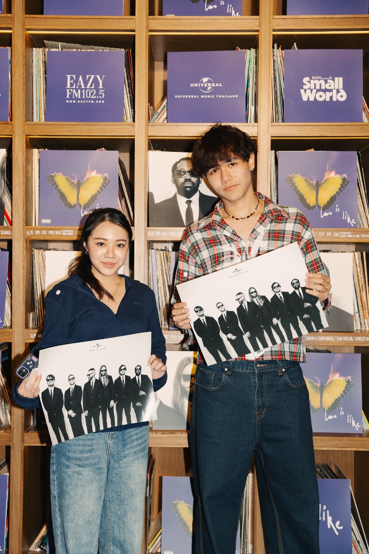 Maroon 5 : Love Is Like Album Listening Session