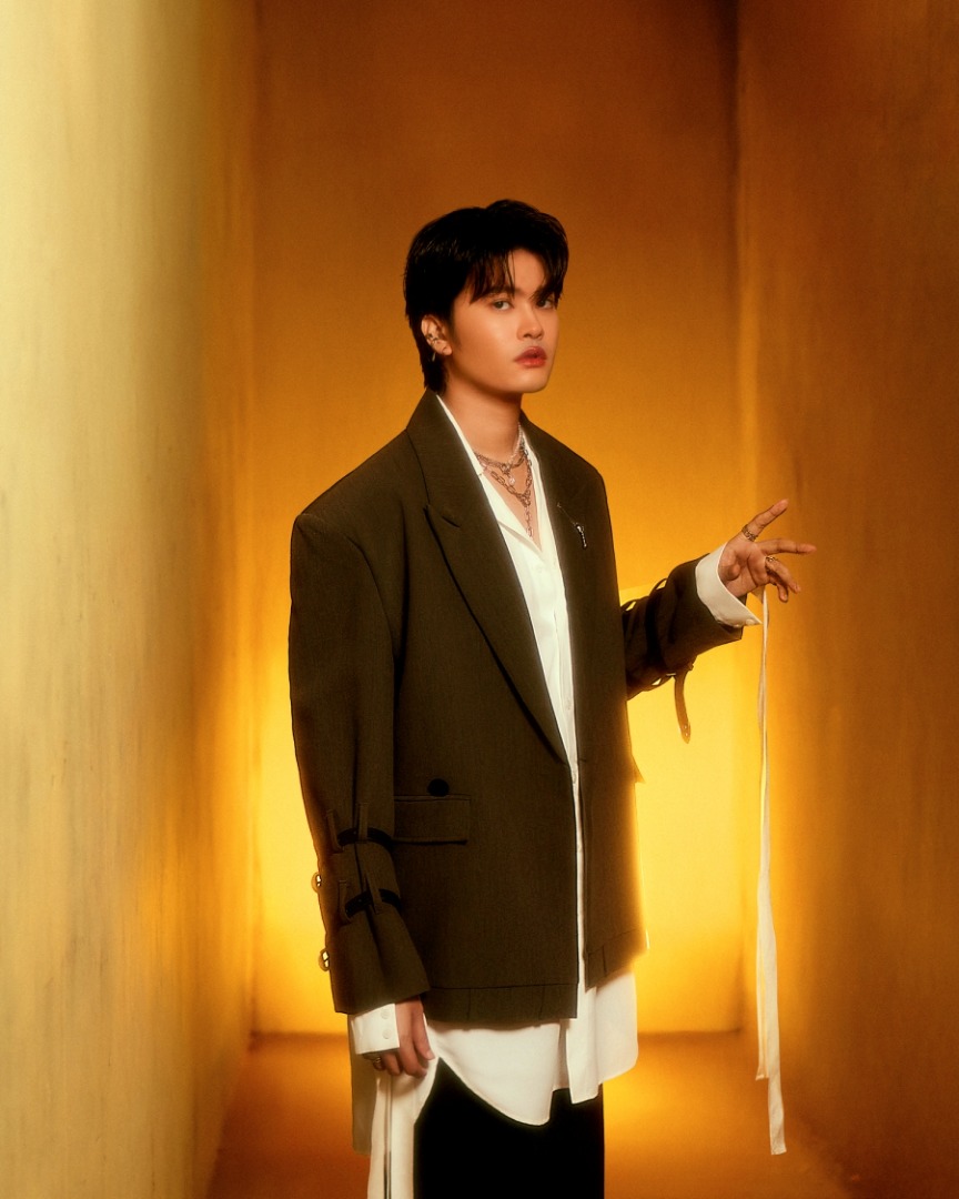 Time Flies - NONT TANONT ft. Jeff Satur