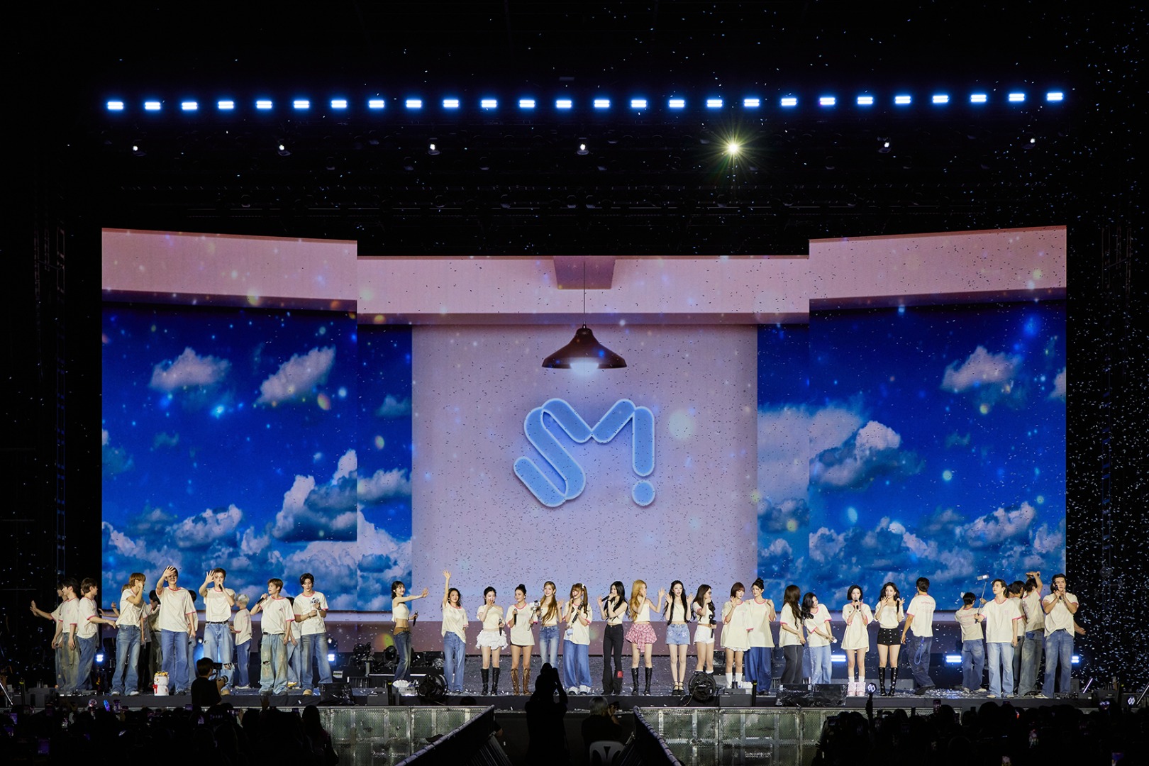 SMTOWN LIVE 2025-26 [THE CULTURE, THE FUTURE] in BANGKOK