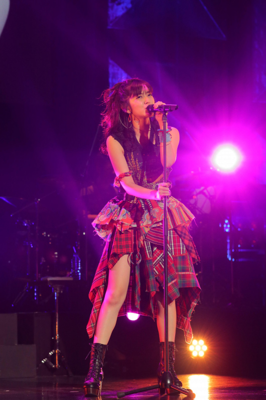 Airi Suzuki_1st LIVE_201804_03