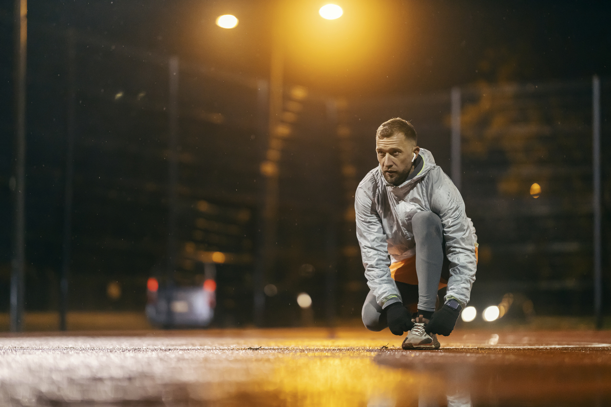 7 ไอเทมออกกำลังกายที่ผู้ชายควรมีติดตัวหน้าฝน