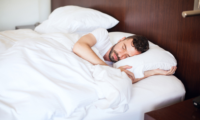 นักวิจัยช่วยไขปริศนา "นอนหลับ = ฉลาด" จริงหรือไม่? และ 'จุดประสานประสาท' คืออะไร?