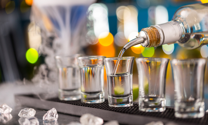 รู้จักกันก่อนดื่มเหอะ! 8 ข้อควรรู้เกี่ยวกับ 'VODKA'