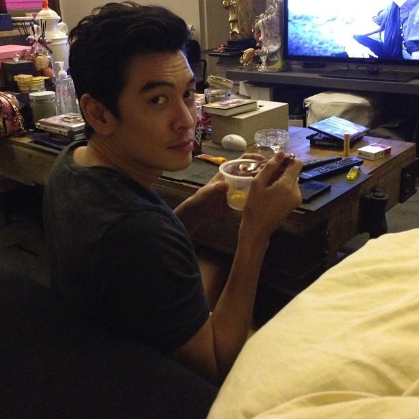 ชาคริต-วุ้นเส้น