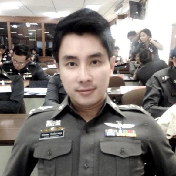 รองอั๋น