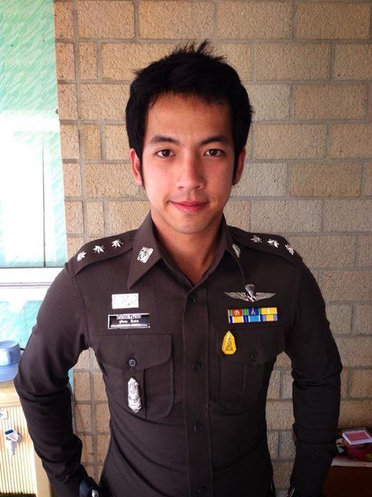 รองอั๋น