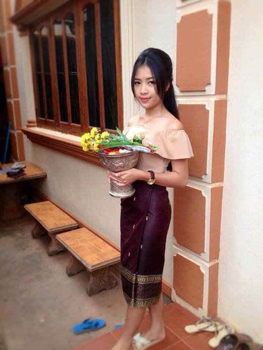สาวประเทศลาว 