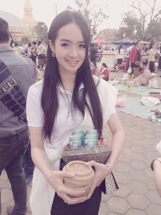 สาวประเทศลาว 