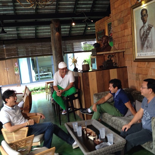 บ้านติ๊ก กลิ่นสี