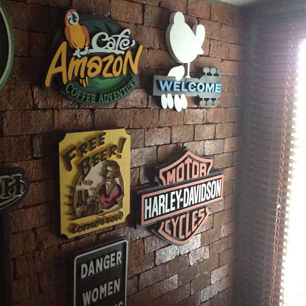 บ้านติ๊ก กลิ่นสี