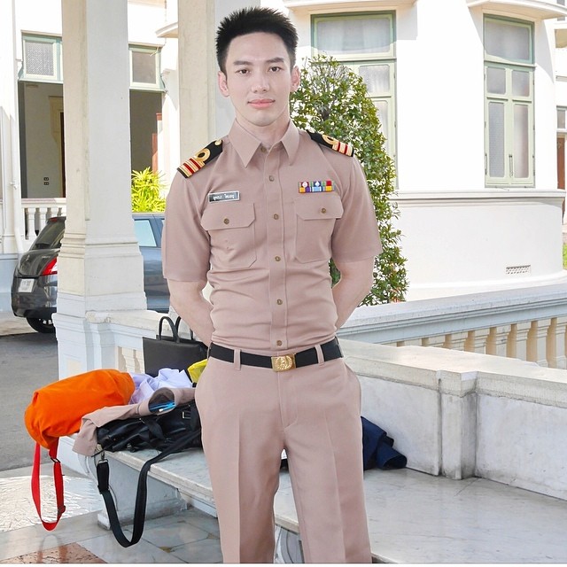 #ทหารหล่อบอกด้วย