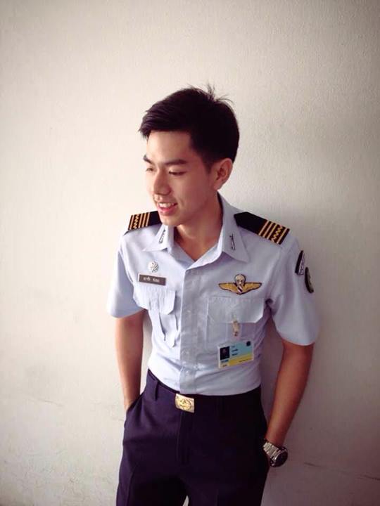 #ทหารหล่อบอกด้วย