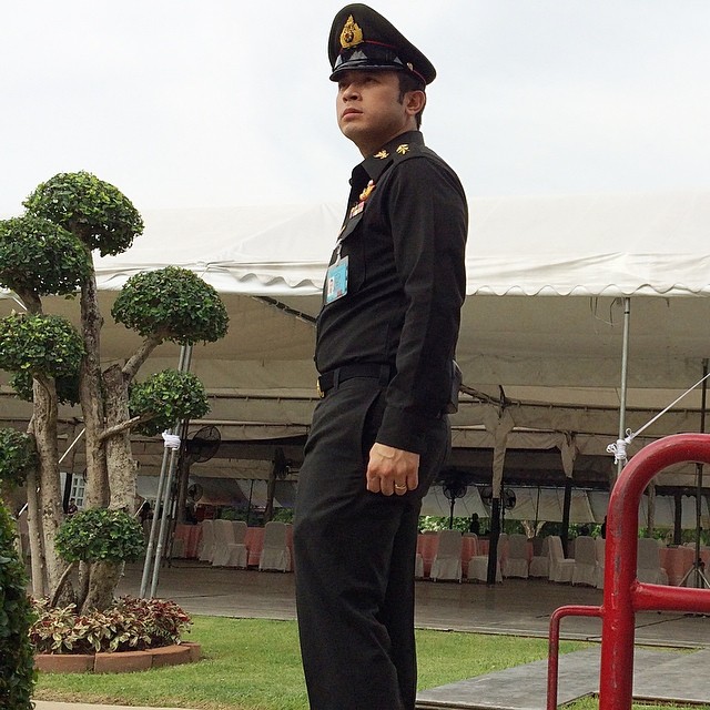 #ทหารหล่อบอกด้วย