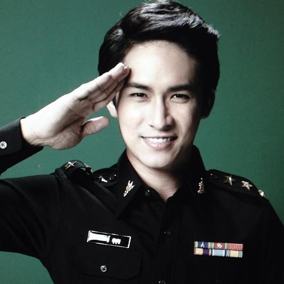 #ทหารหล่อบอกด้วย