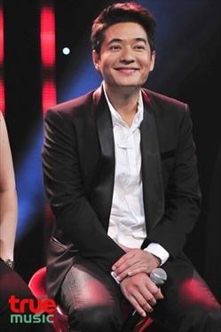 โค้ชก้อง