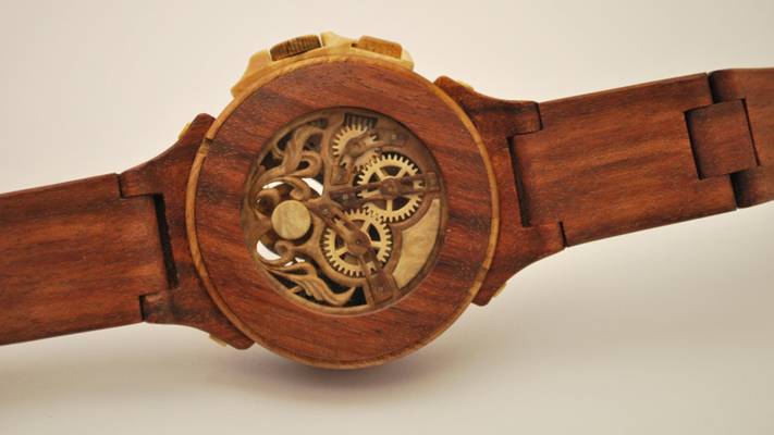 นาฬิกาทำจากไม้