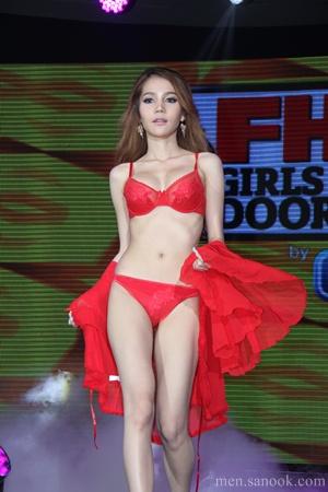 FHM GIRLS NEXT DOOR 2013
