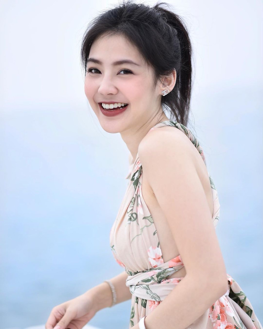 แน๊ตตี้ นาตาชา จุลานนท์ 