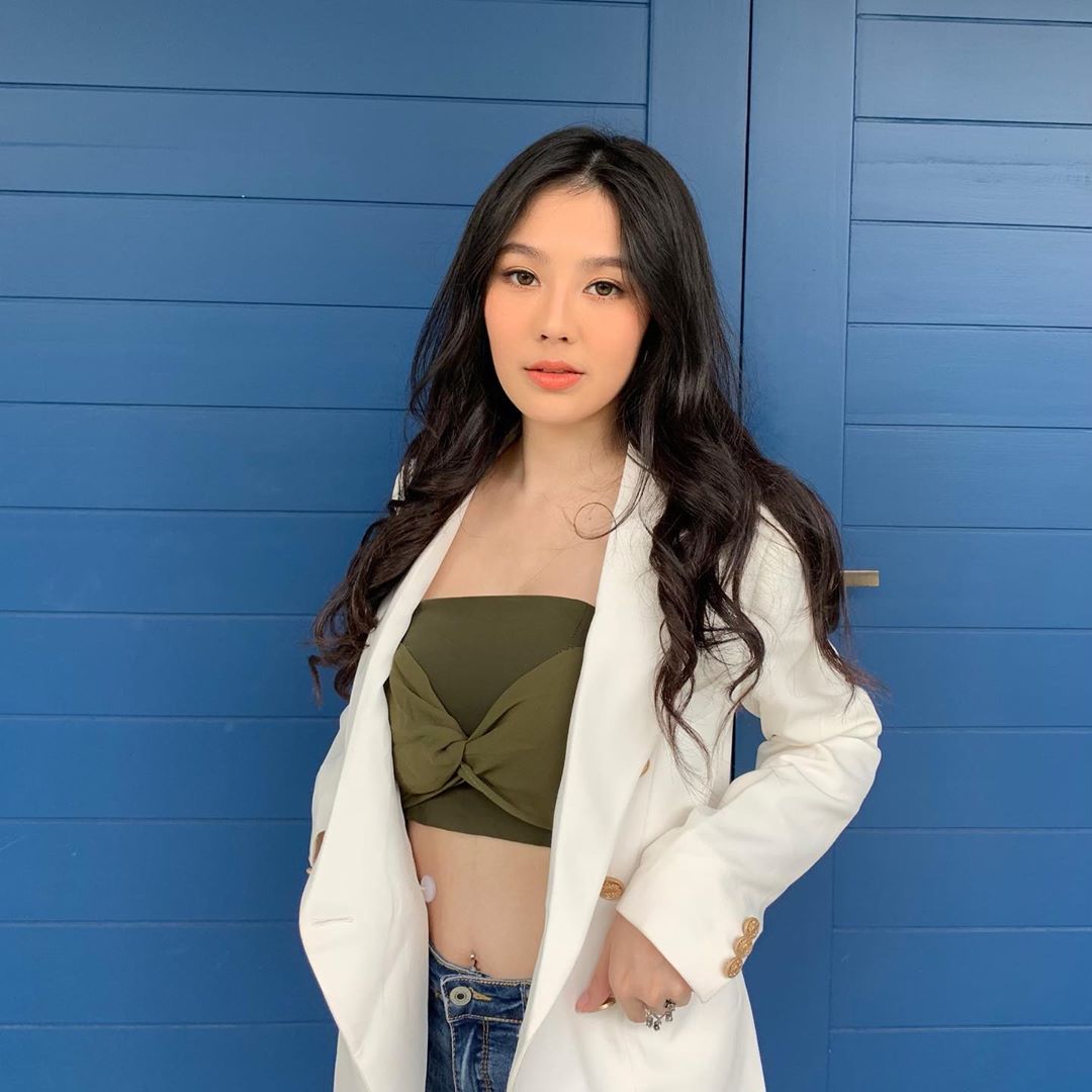 แน๊ตตี้ นาตาชา จุลานนท์ 