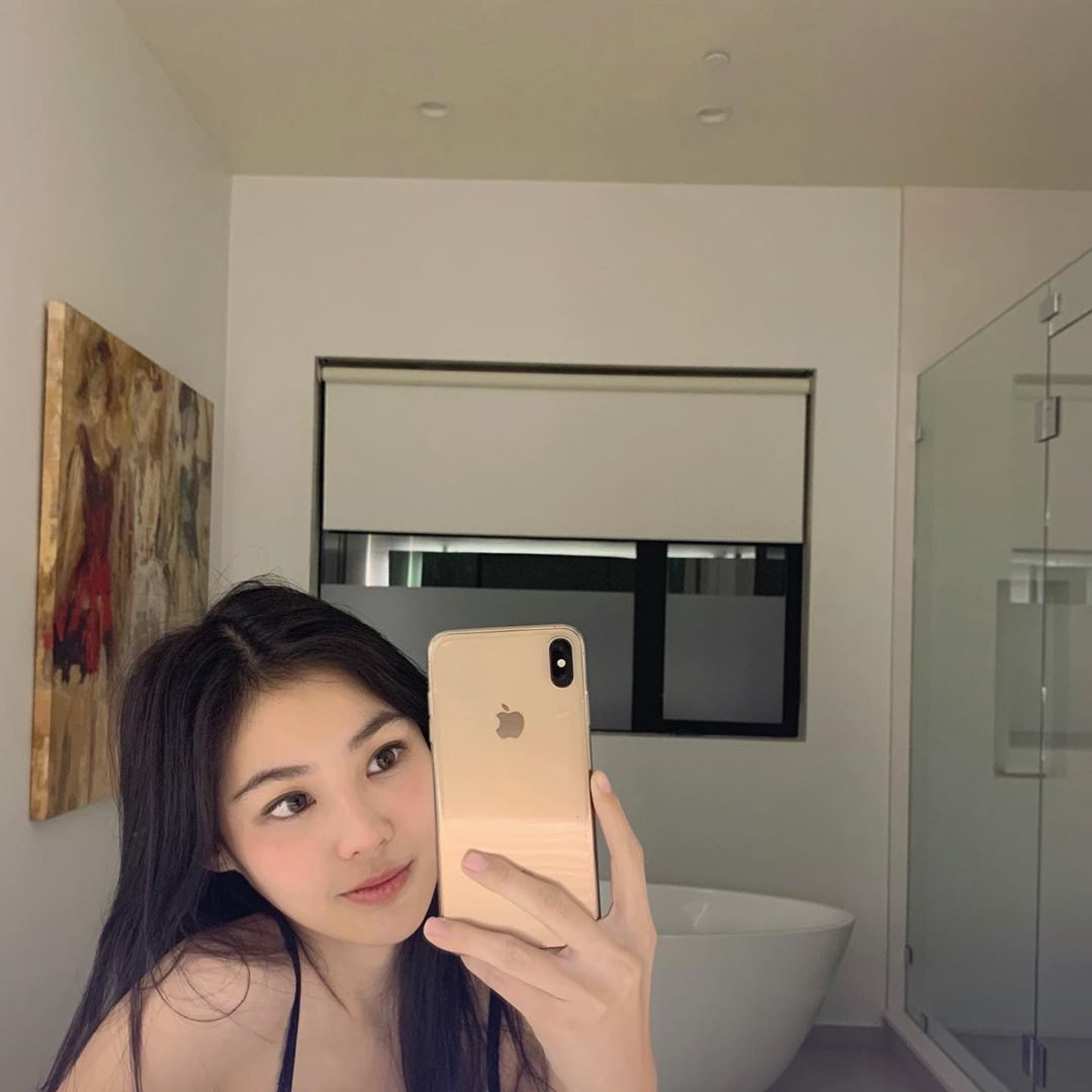 แน๊ตตี้ นาตาชา จุลานนท์ 