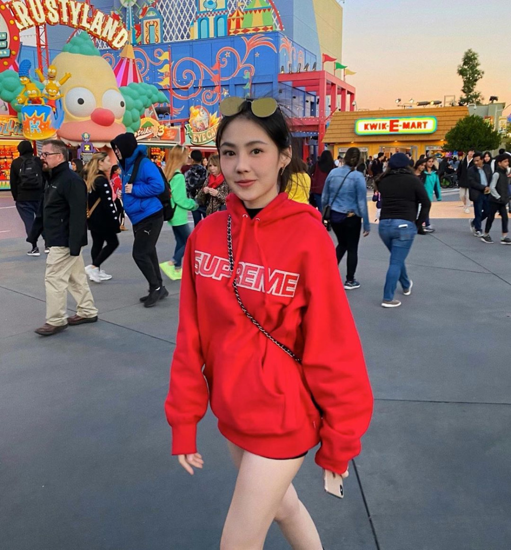 แน๊ตตี้ นาตาชา จุลานนท์ 