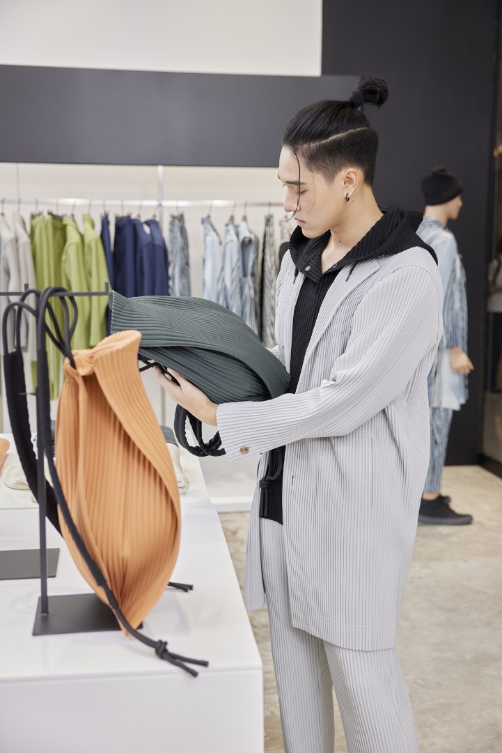 Homme Plisse Issey Miyake