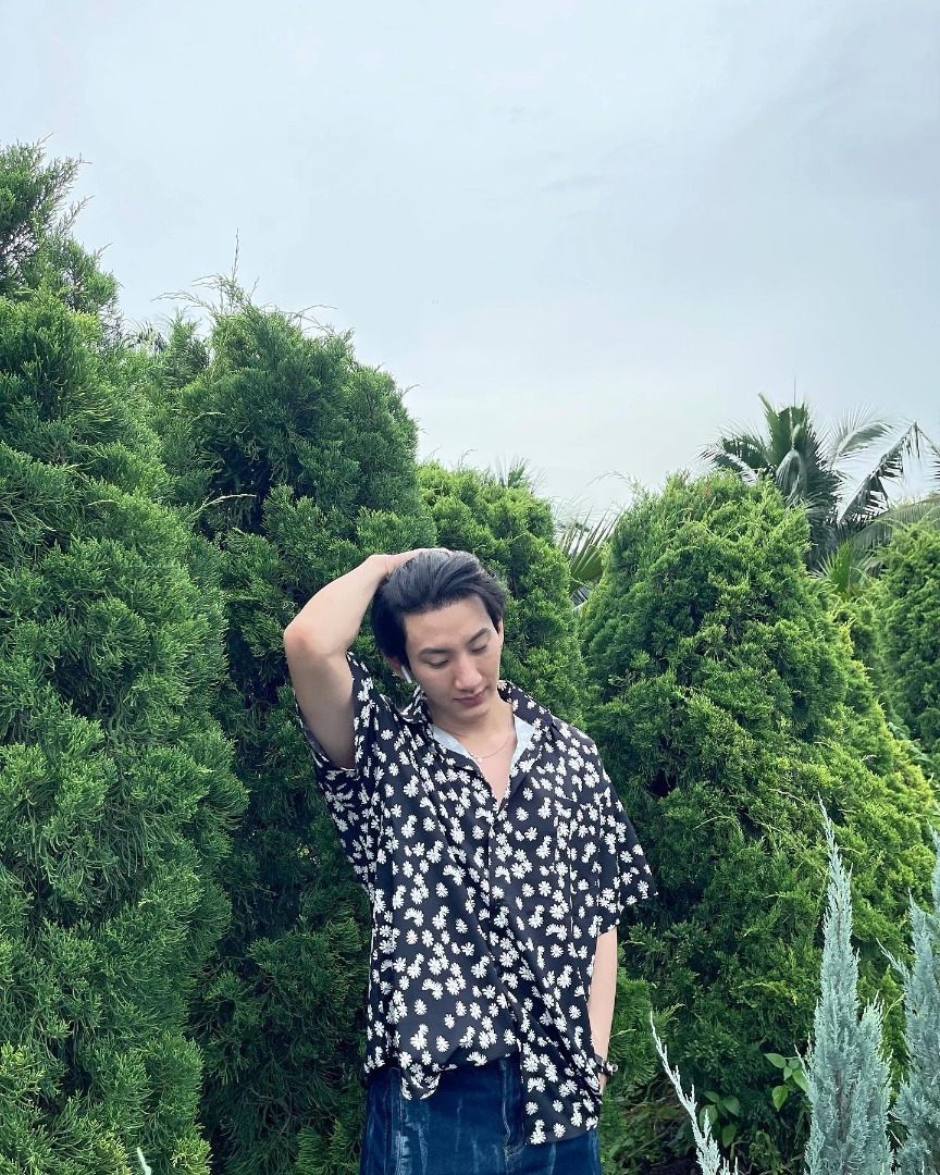 เสื้อลายดอก