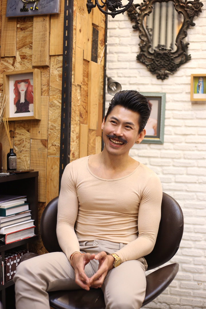 ต้น The Lounge