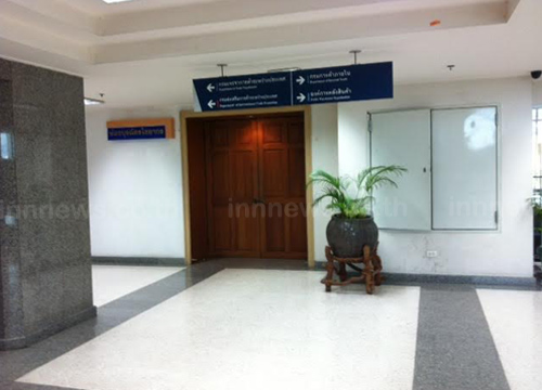 2รมต.พาณิชย์เรียกประชุมผู้บริหารนอกรอบ