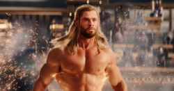 ฉากที่พ่อหมี Chris รอคอยนานกว่า 10 ปีเพื่อฉากโชว์ตูดใน Thor 4