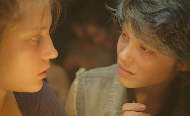 Blue Is the Warmest Color หนังรักเลสเบี้ยนรางวัลปาล์มทองคำ