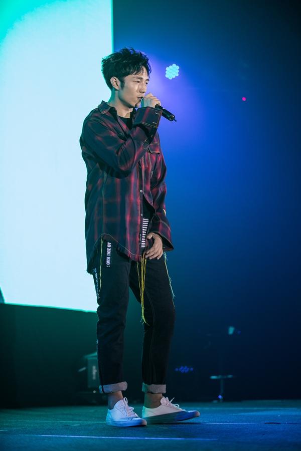 ลีโอ ลูคัส มีตติ้ง